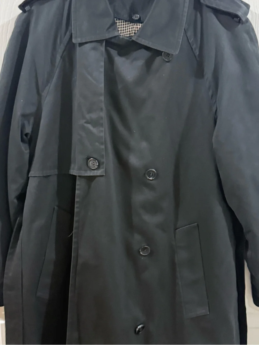 Vintage Evan-Picone Black Trench Coat Houndstooth Crest Lining Long Rain Coat - Picture 2 of 10